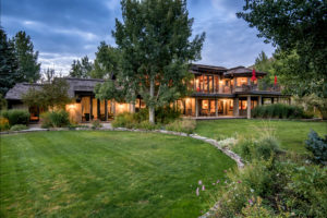 Manicured outdoor spaces - 309 Madison Ave, Ketchum ID