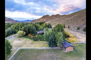 Manicured outdoor spaces - 309 Madison Ave, Ketchum ID